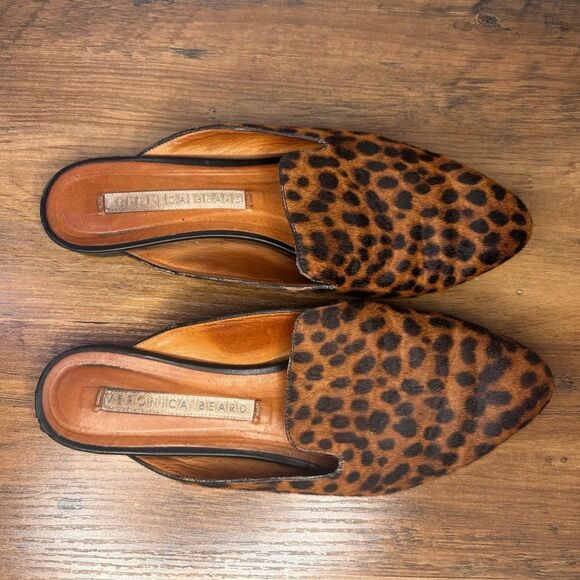 Veronica Beard
Ponyhair Animal Print Mules Size 38 - Picture 8 of 8